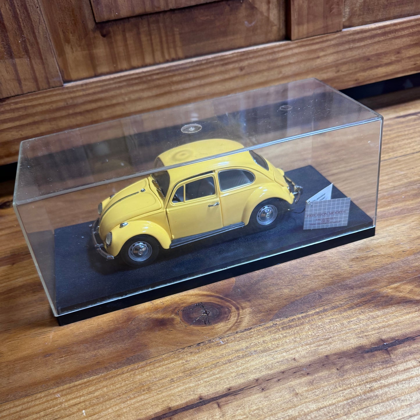 1967 Volkswagen Beetle 1:24 Die-Cast Model 4/52