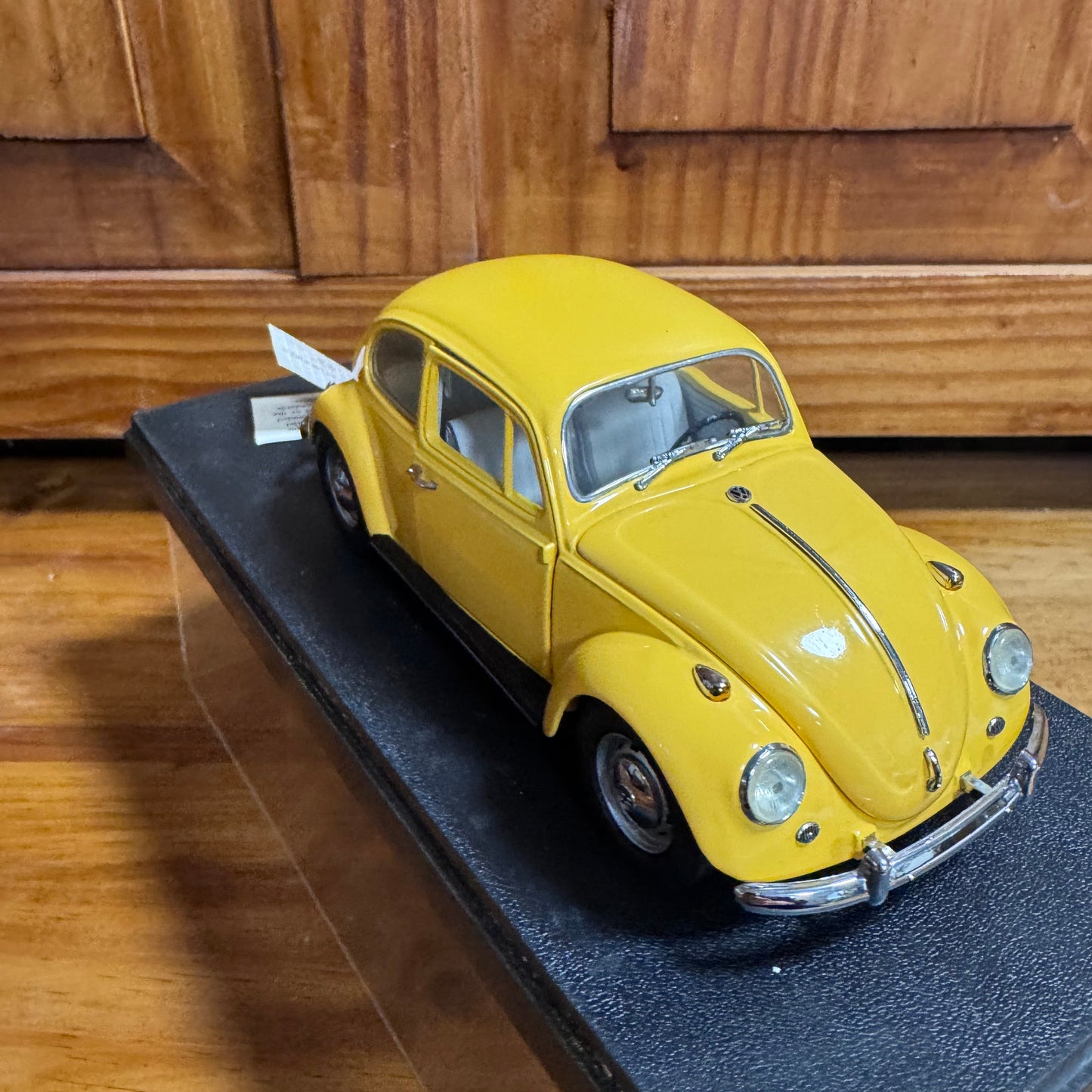1967 Volkswagen Beetle 1:24 Die-Cast Model  4/52