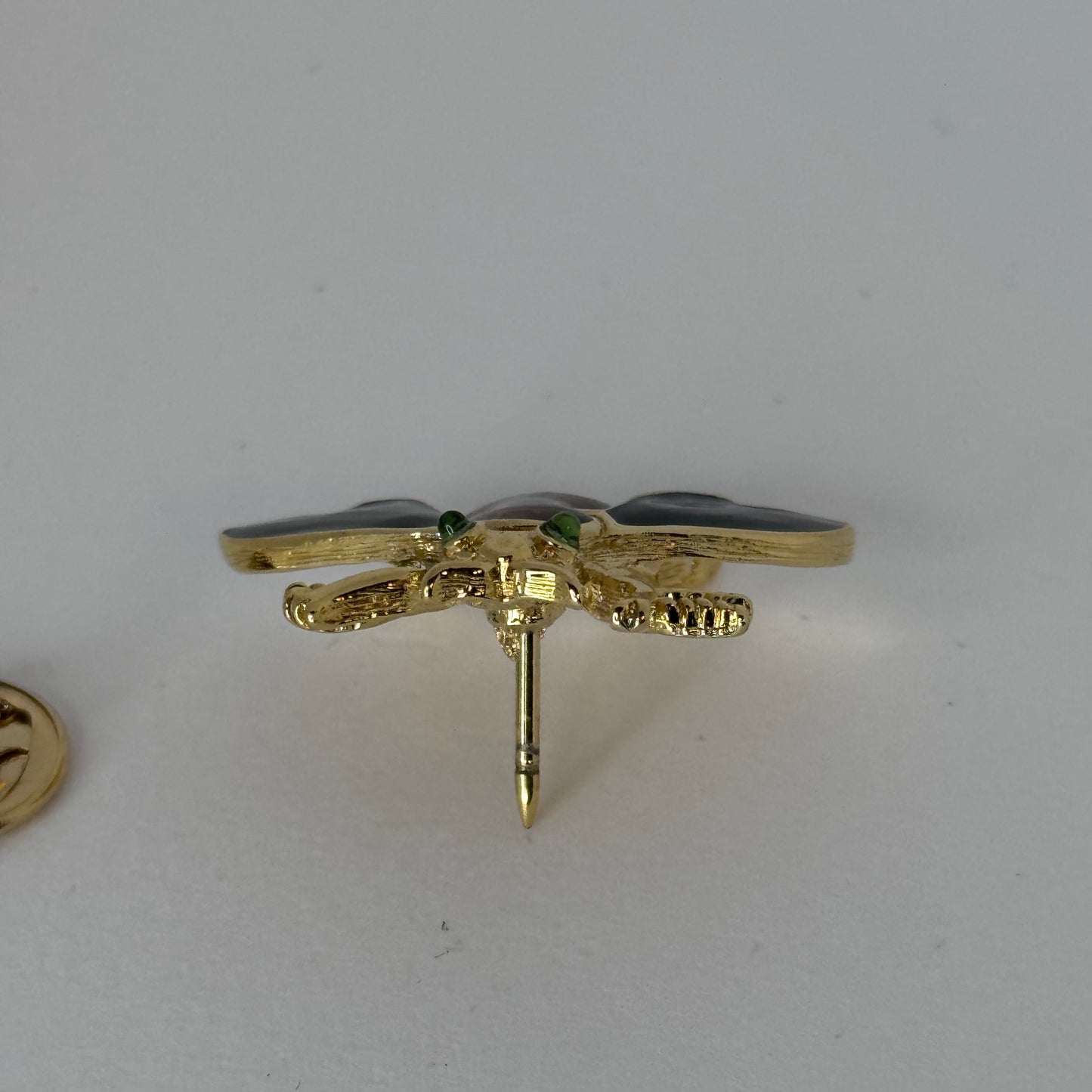 Vintage Trifari Bee Lapel Pin – Gold-Tone with Green & Amber Enamel Wings   3/1