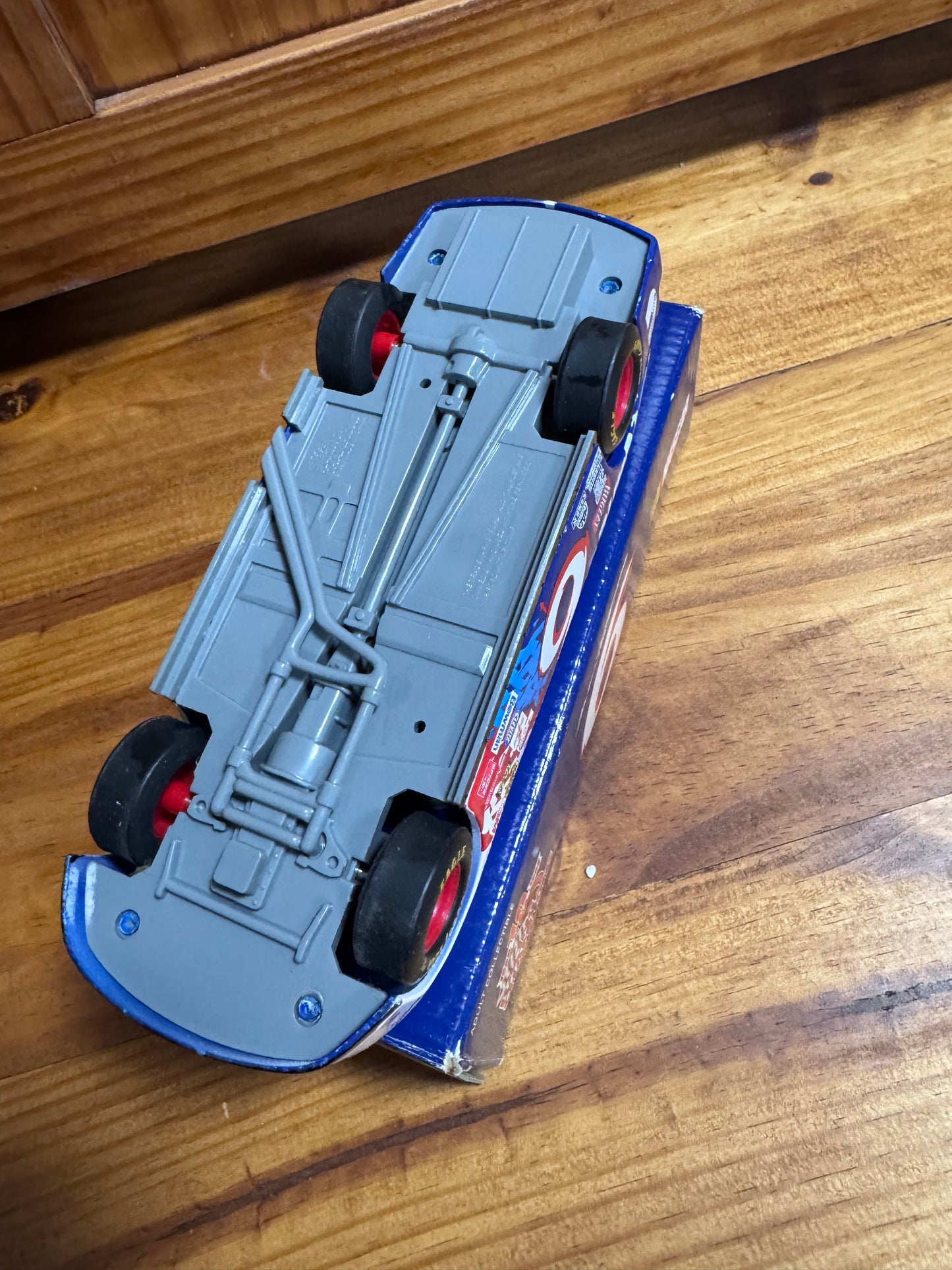 Mark Martin Valvoline #6 Ford Taurus 1:24 4/48