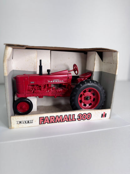 #21  Ertl Farmall 300 Tractor – 1/16 Scale Die-Cast Narrow Front with Box