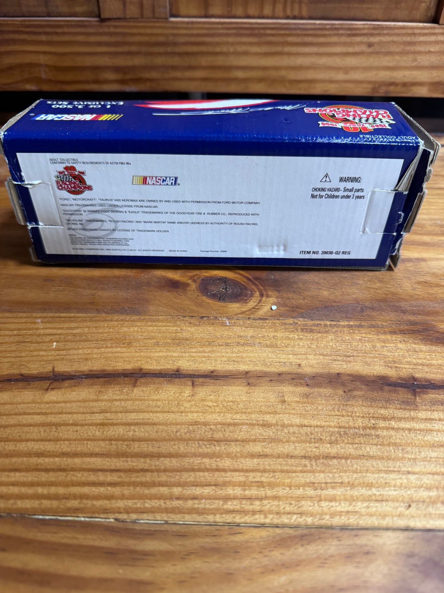 Mark Martin Valvoline #6 Ford Taurus 1:24 4/48