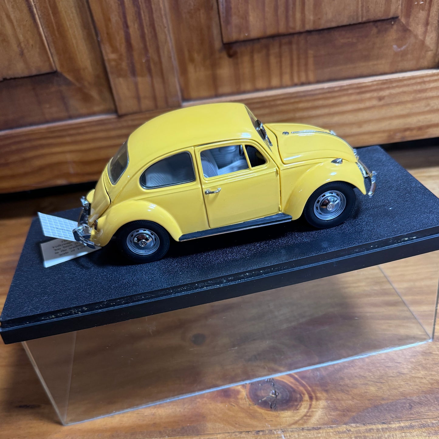 1967 Volkswagen Beetle 1:24 Die-Cast Model  4/52