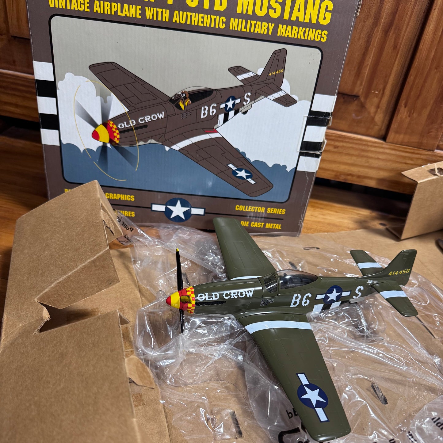 Old Crow P-51D Mustang Die-Cast Airplane Collector Model  4/31