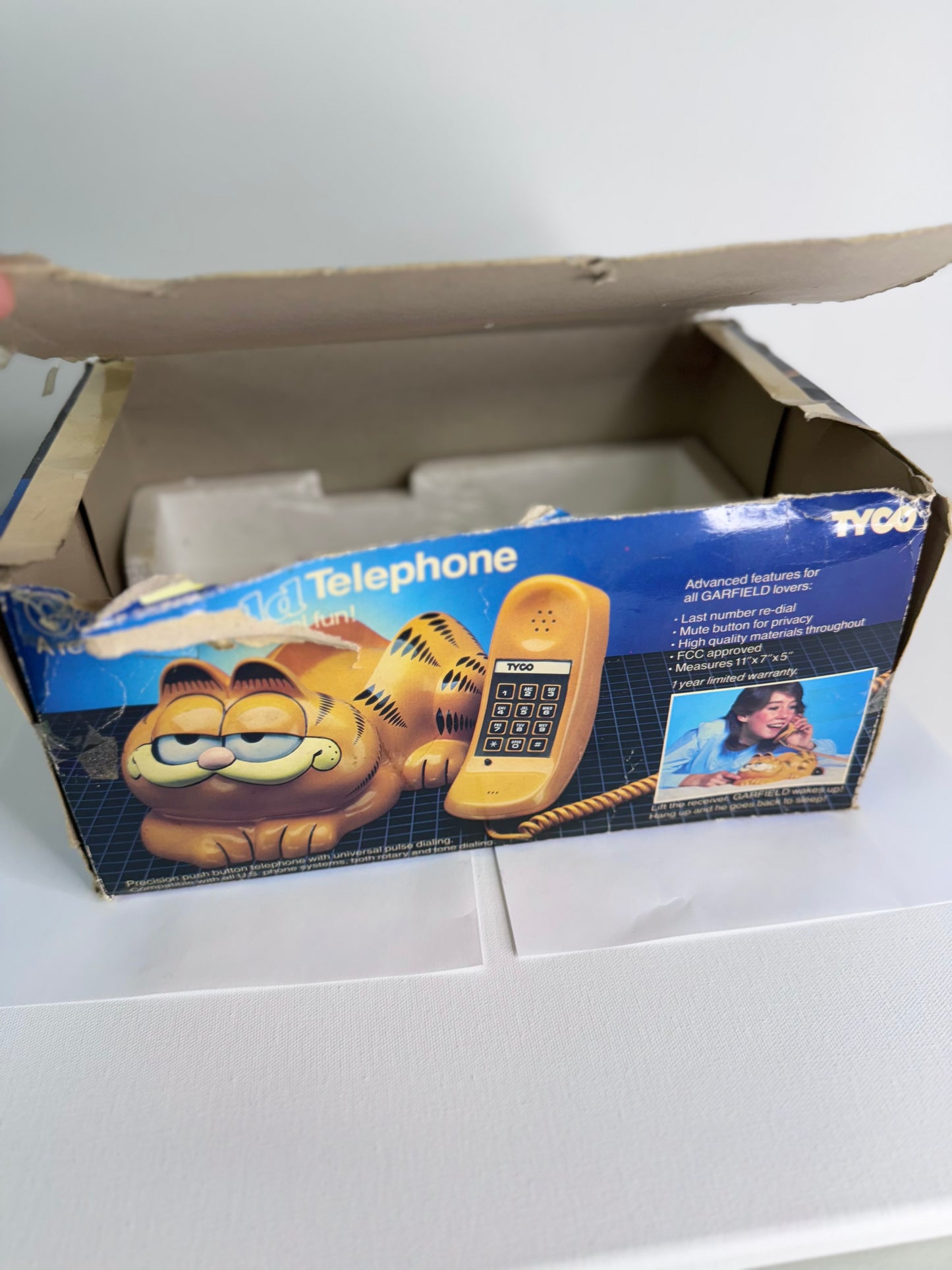 #22  Vintage Tyco Garfield Telephone – 1980s Cat Phone with Original Box