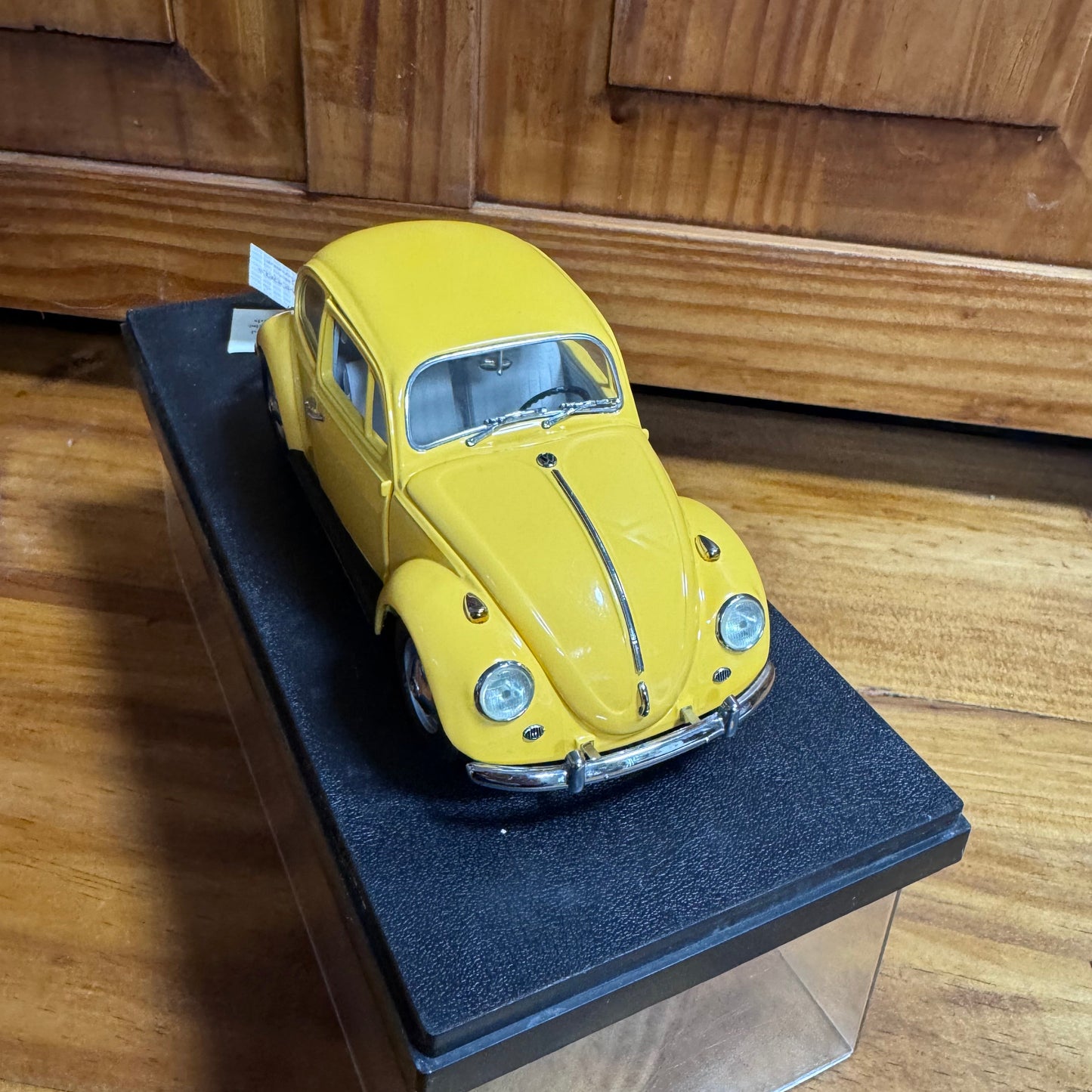 1967 Volkswagen Beetle 1:24 Die-Cast Model  4/52