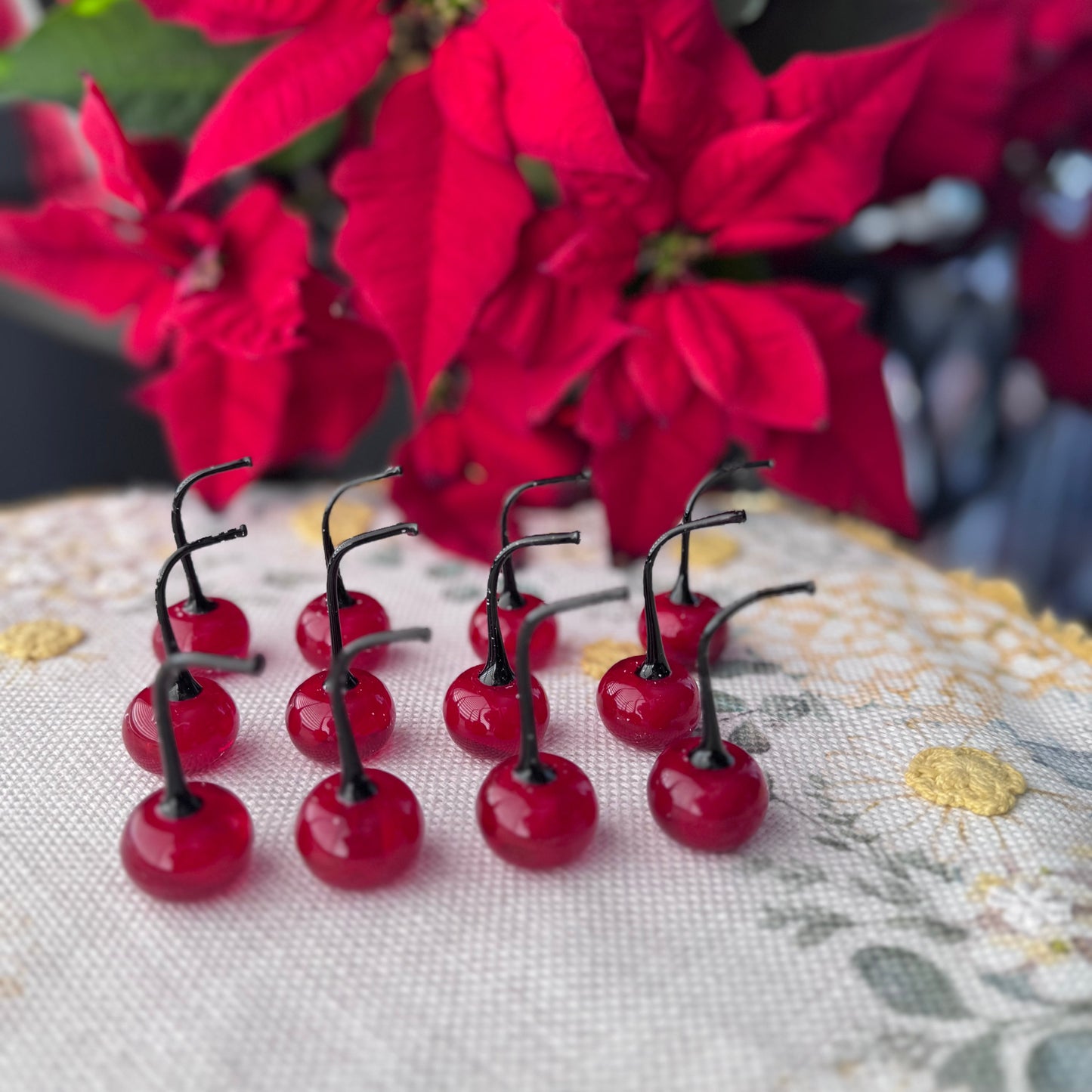 Vintage-Style Glass Cherry Decor Picks (Set of 12) – Red  25/1