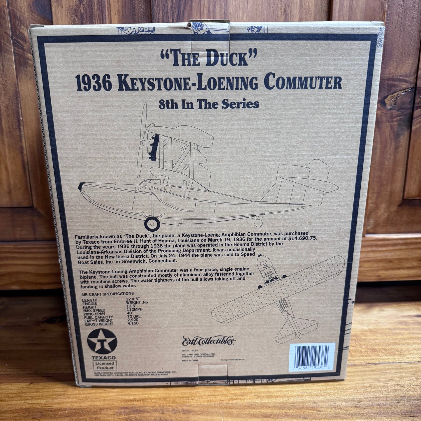 Wings of Texaco “The Duck” 1936 Keystone-Loening Commuter airplane model  4/9