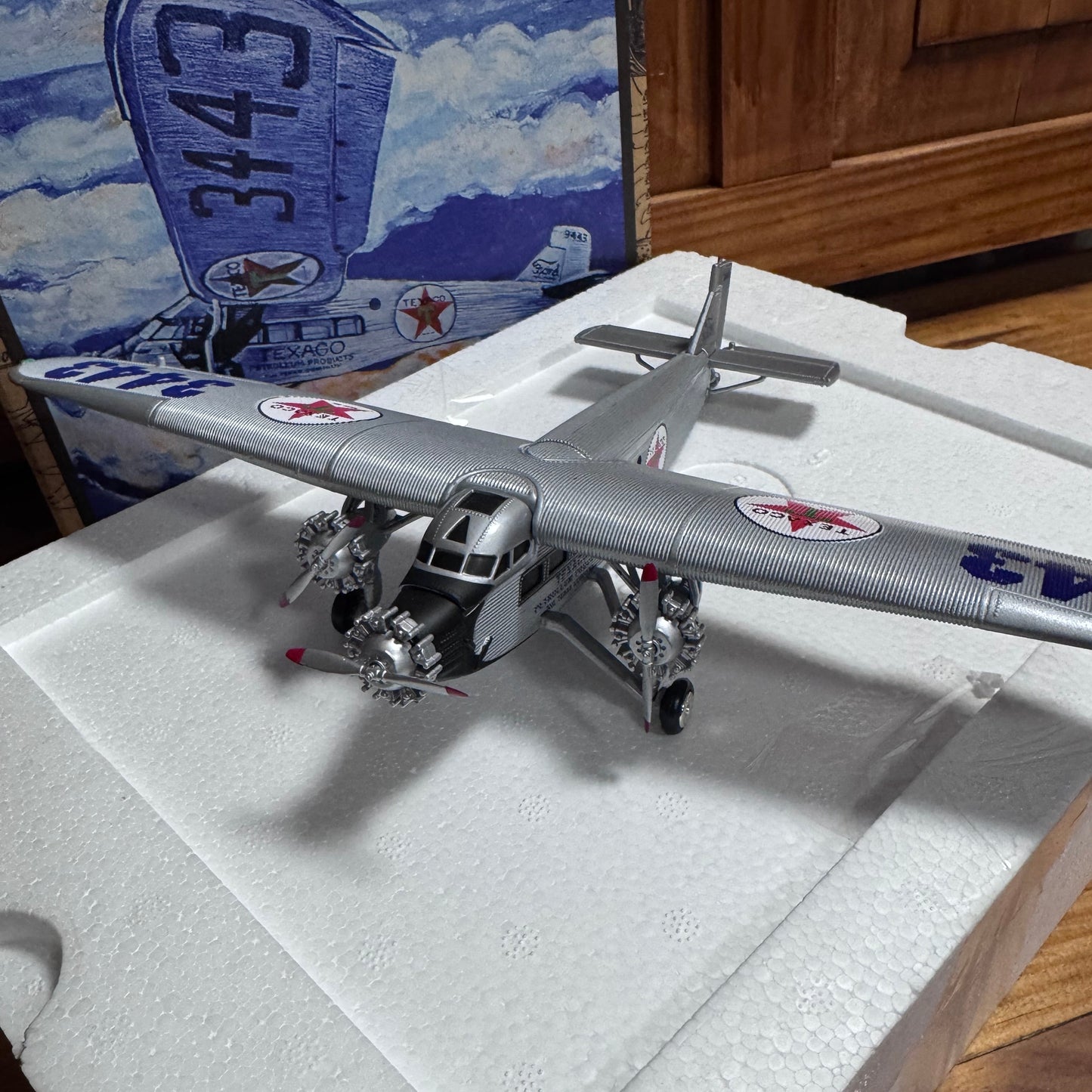 1927 Texaco Ford Tri-Motor Plane Model   4/18