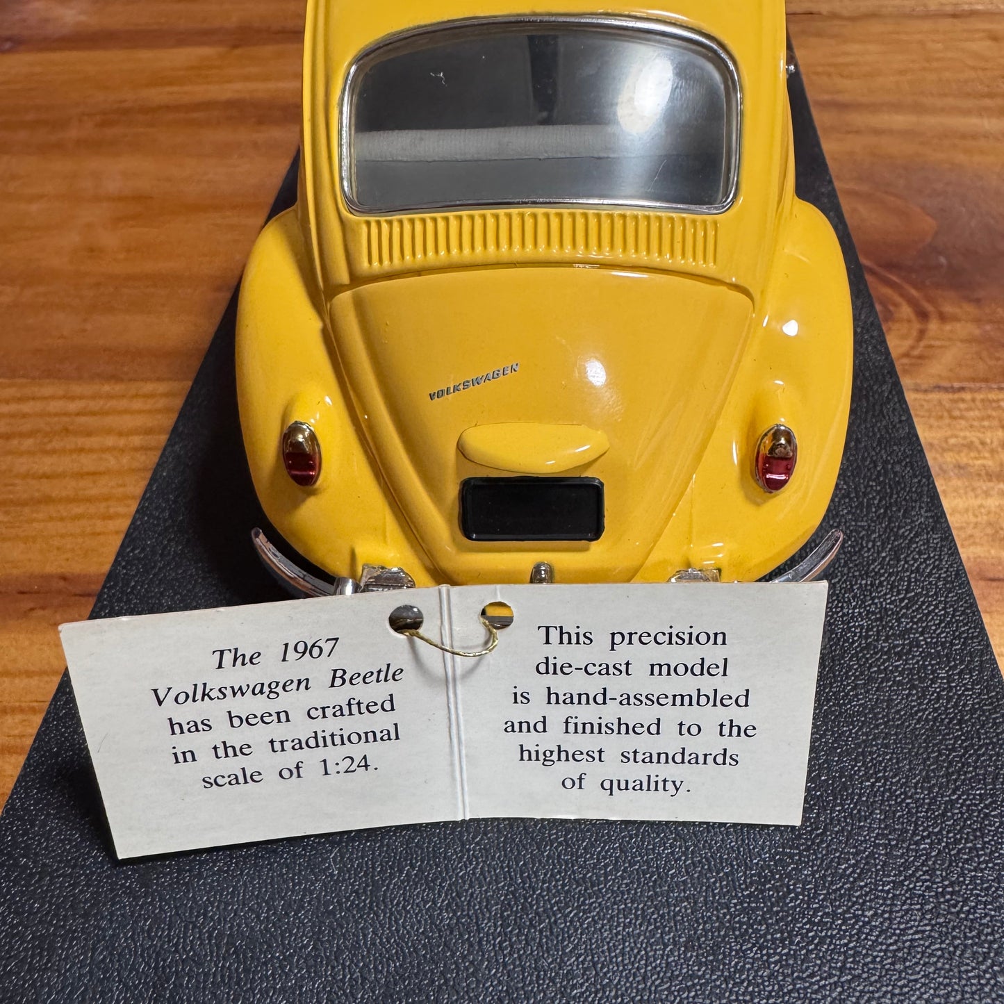 1967 Volkswagen Beetle 1:24 Die-Cast Model  4/52