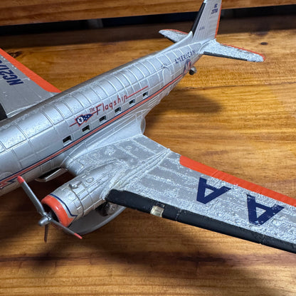 American Airlines Douglas DC-3 Die-Cast Metal Airplane Replica  4/30
