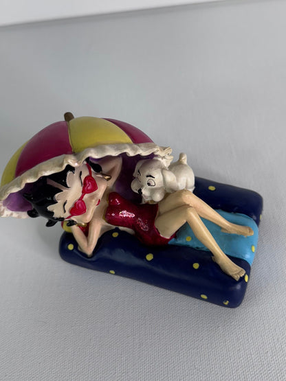 #28  Betty Boop Beach Figurine Piece – Relaxing Under Umbrella with Pudgy Dog (As-Is)