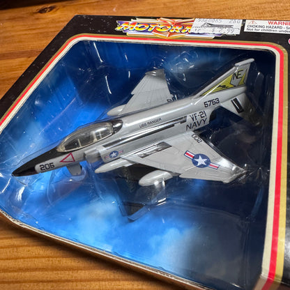 Motormax VF-21 Navy Fighter Jet Model  4/44
