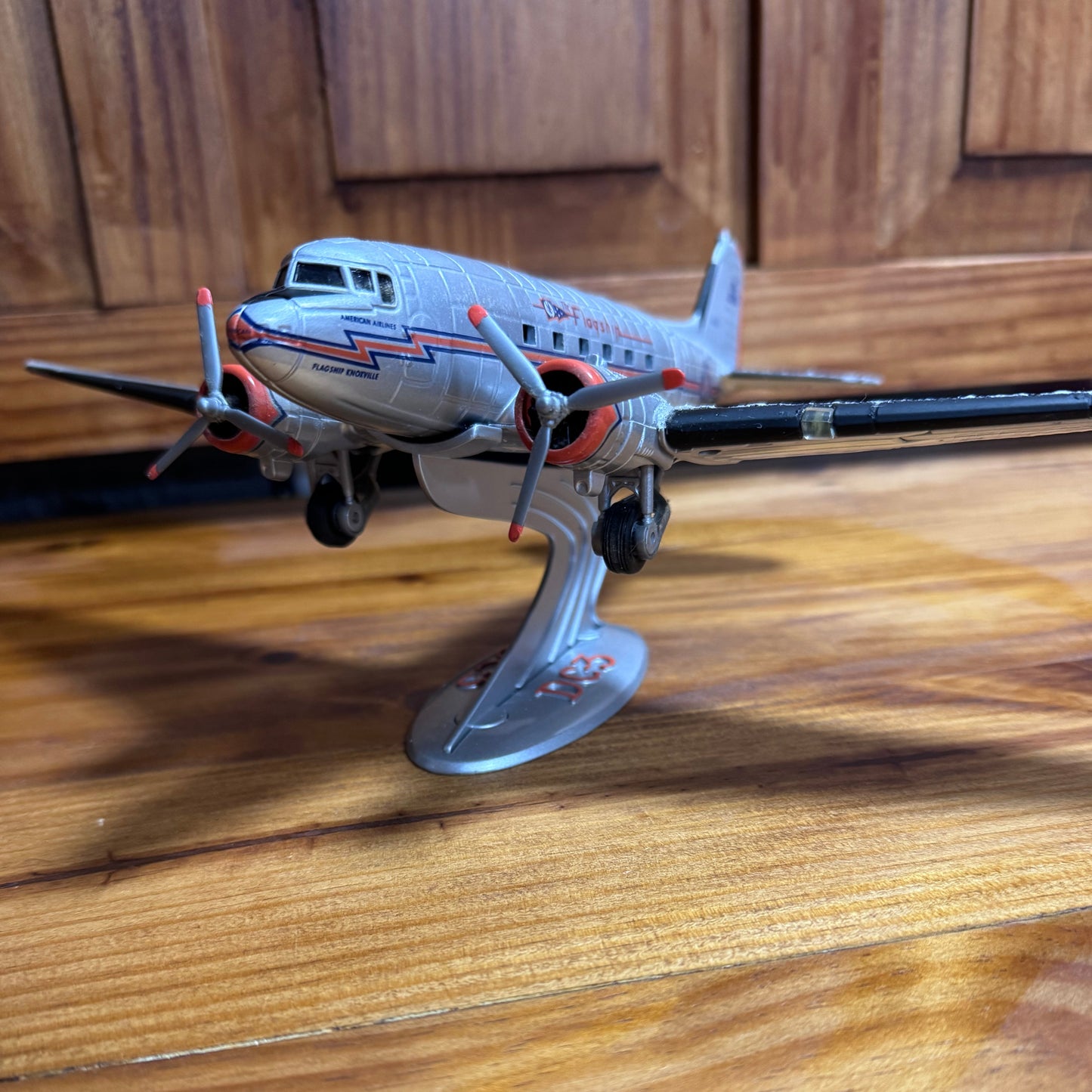 American Airlines Douglas DC-3 Die-Cast Metal Airplane Replica  4/30
