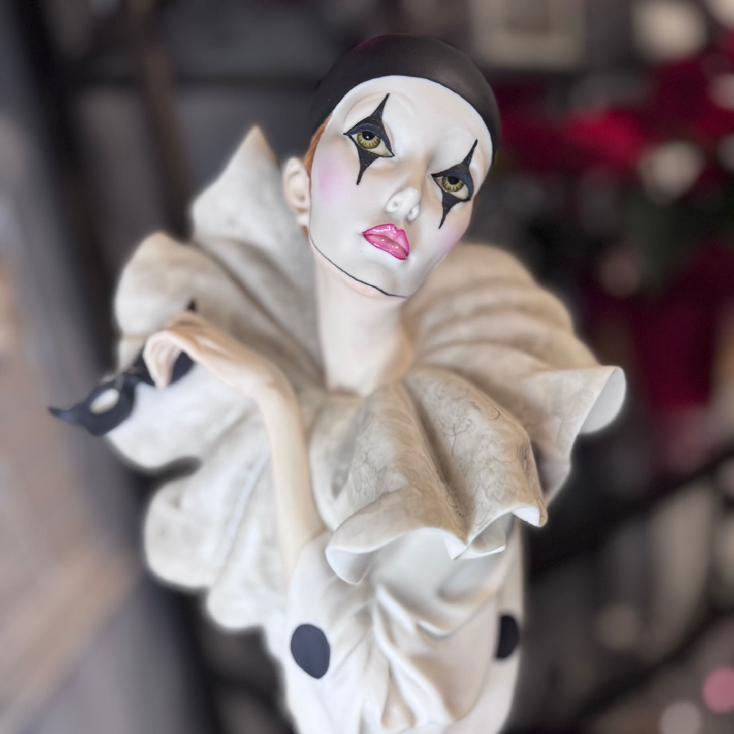 Giuseppe Armani (G. Armani) Porcelain Pierrot Figurine on Wood Base – Signed    26/1