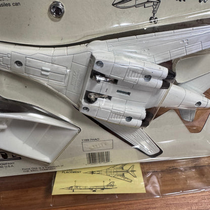 Force One B-1 Bomber Model ERTL 4/41