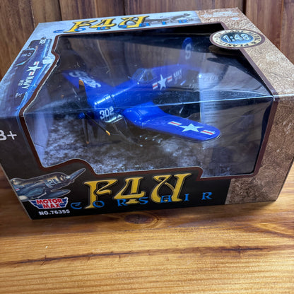 Motor Max F4U Corsair 1:48 Model  4/17