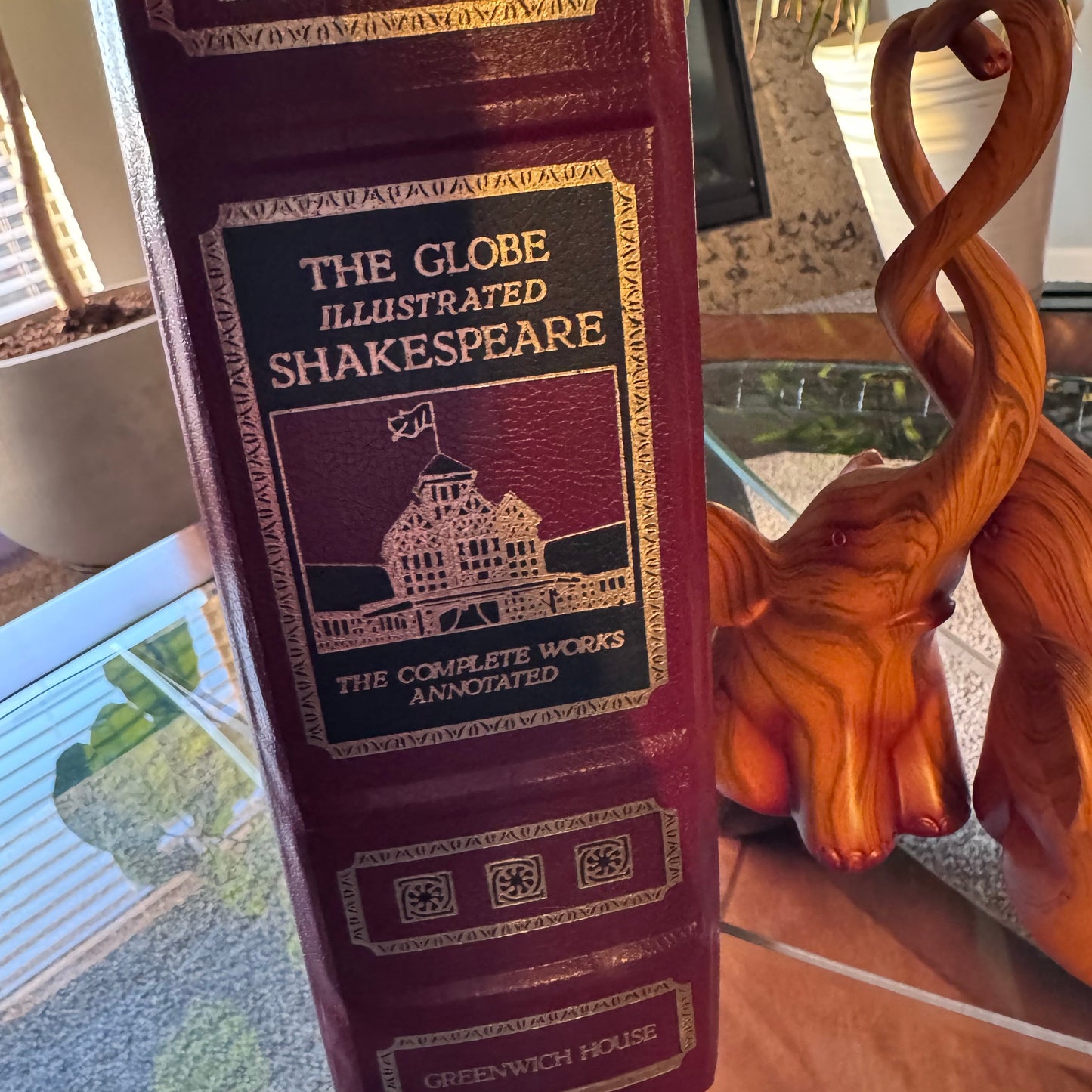 Vintage 1983 Globe Illustrated Shakespeare Complete Works Annotated Hardcover