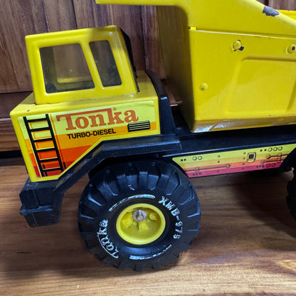 Vintage Tonka XMB-975 Dump Truck  4/42