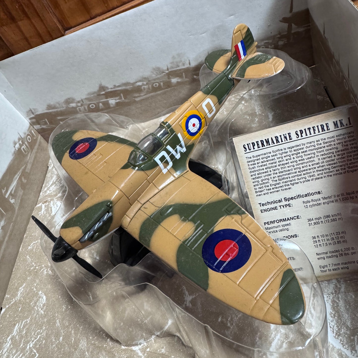 Supermarine Spitfire Mk I Model  4/10