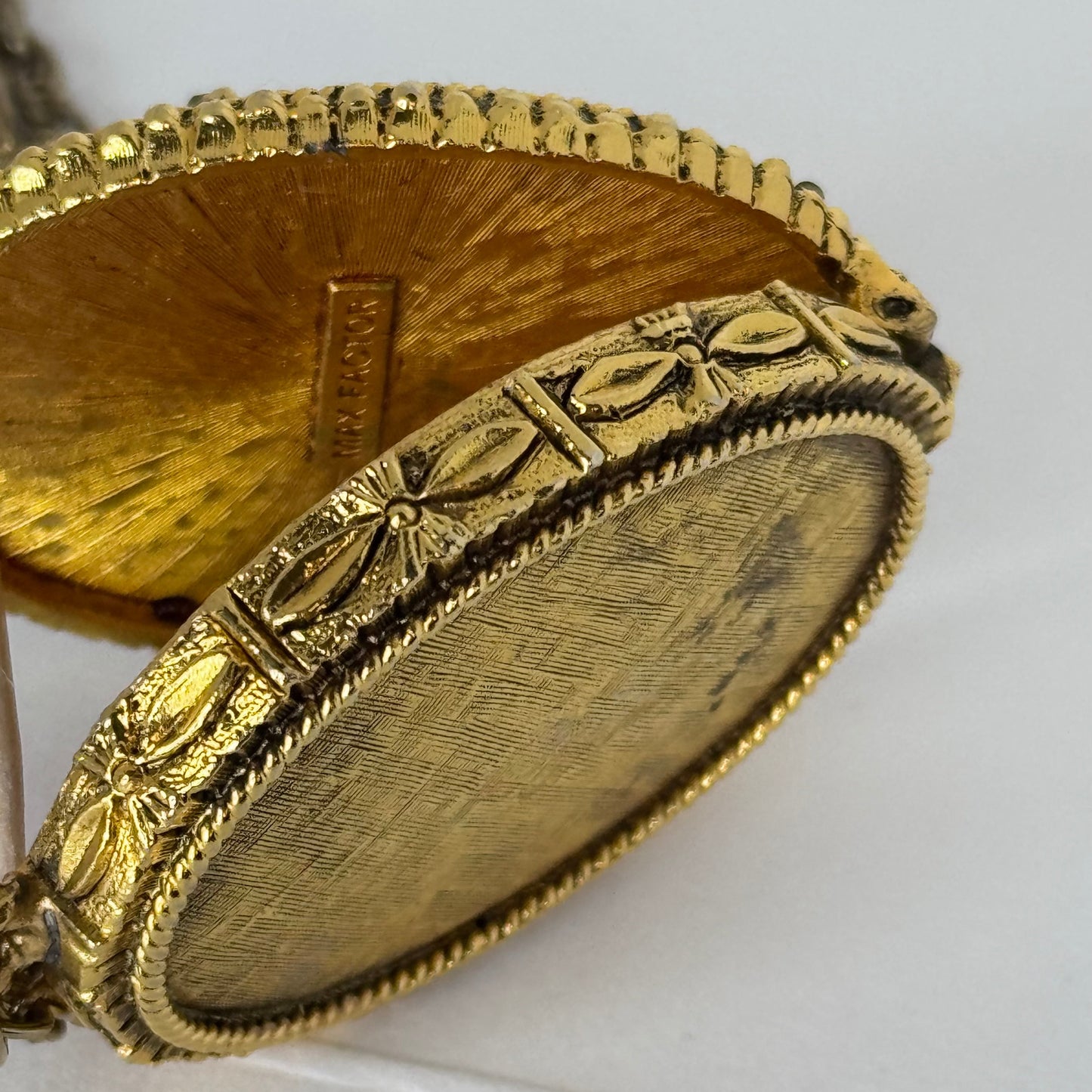 Vintage Max Factor Solid Perfume Compact Pendant – Blue Dome & Gold-Tone Filigree Locket  9/1