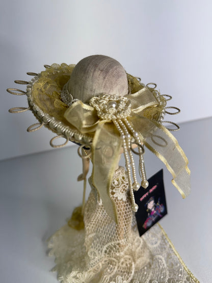 #27  Betty Boop Figurine – Elegant Lace Dress & Wide-Brim Hat, Resin Statue