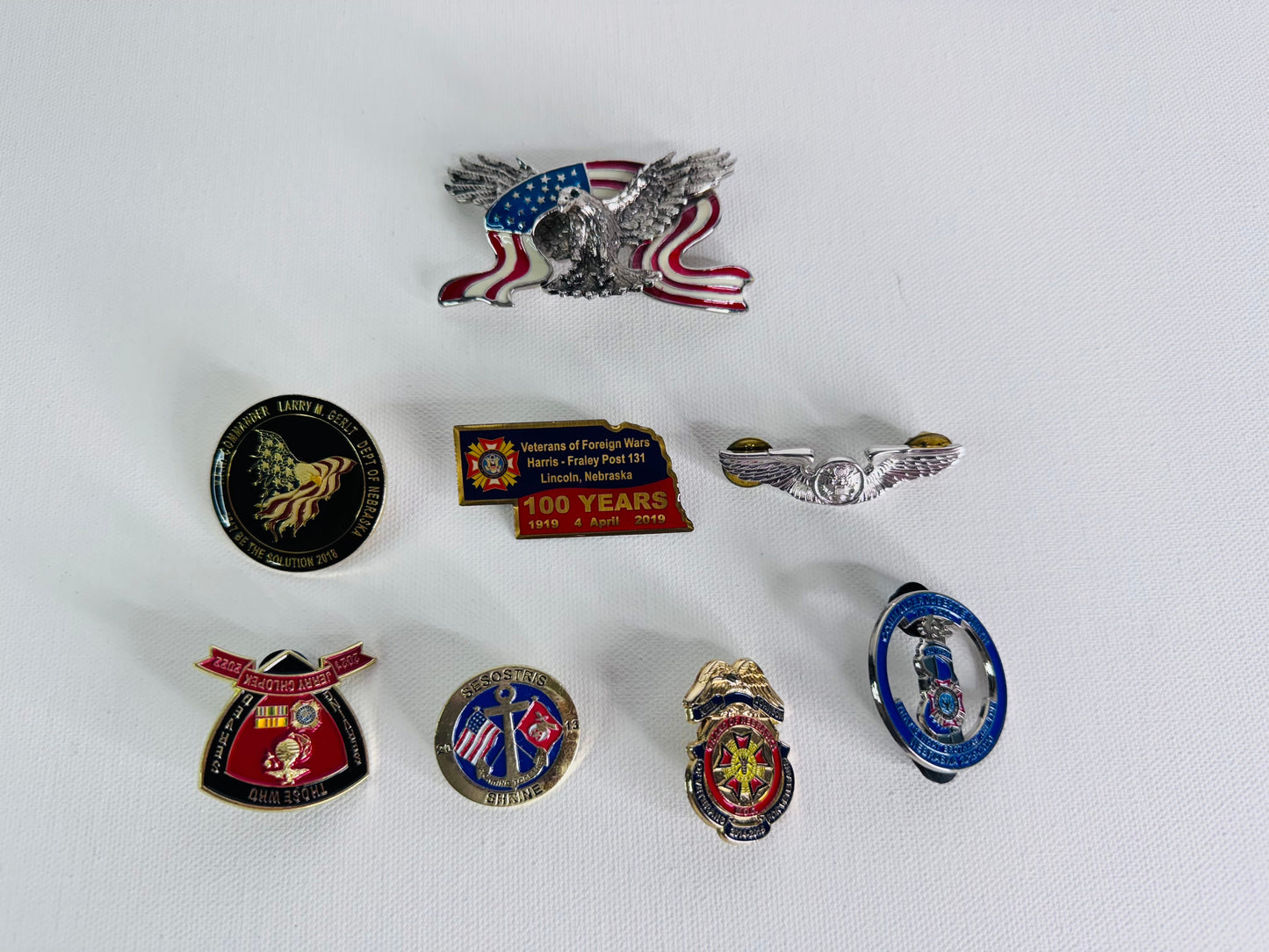 #32  Patriotic Bald Eagle & American Flag Brooch – Silver Tone Enamel Pin (32g)