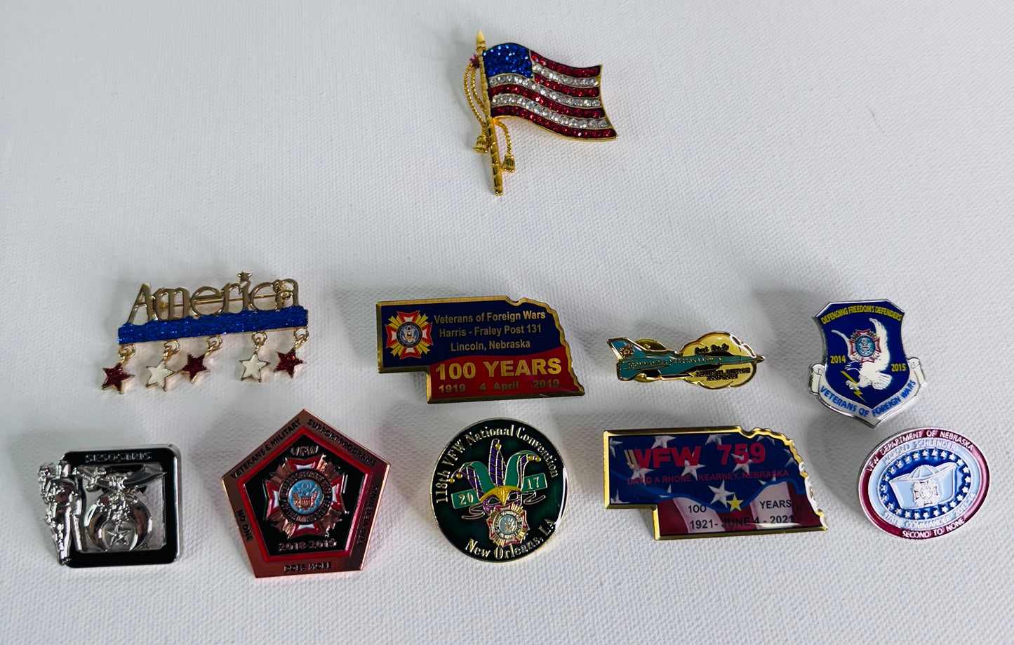 #31  Rhinestone American Flag Brooch – Gold Tone Patriotic Pin (18g) + Bonus Pins