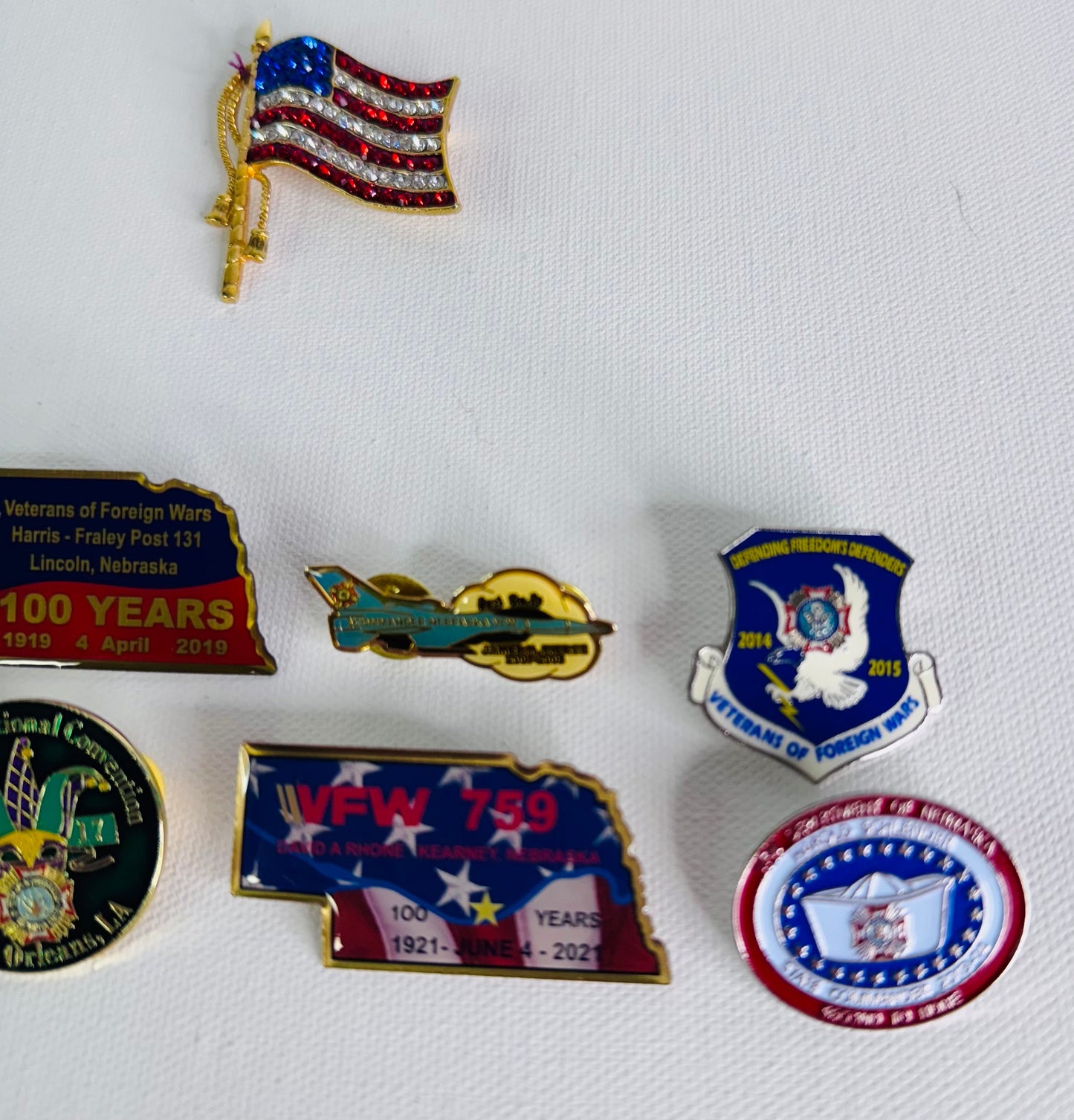 #31  Rhinestone American Flag Brooch – Gold Tone Patriotic Pin (18g) + Bonus Pins