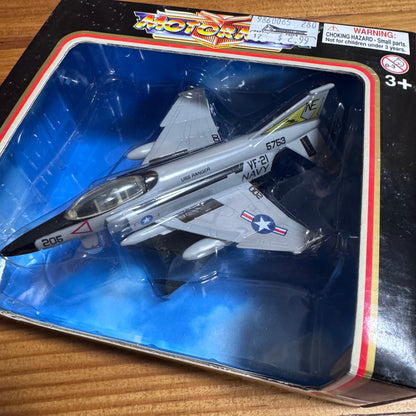 Motormax VF-21 Navy Fighter Jet Model  4/44