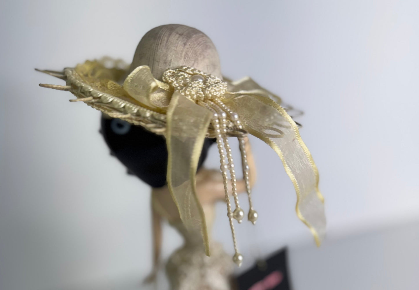 #27  Betty Boop Figurine – Elegant Lace Dress & Wide-Brim Hat, Resin Statue