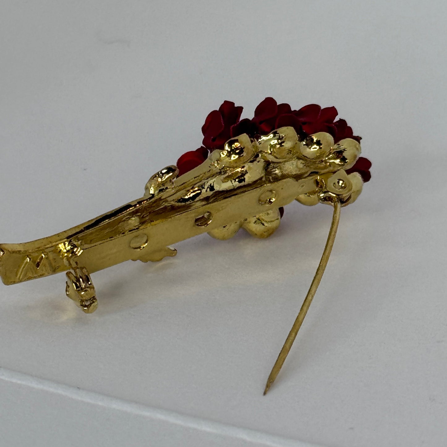 Vintage-Style Burgundy Rose Bouquet Brooch, Gold Tone    6/1